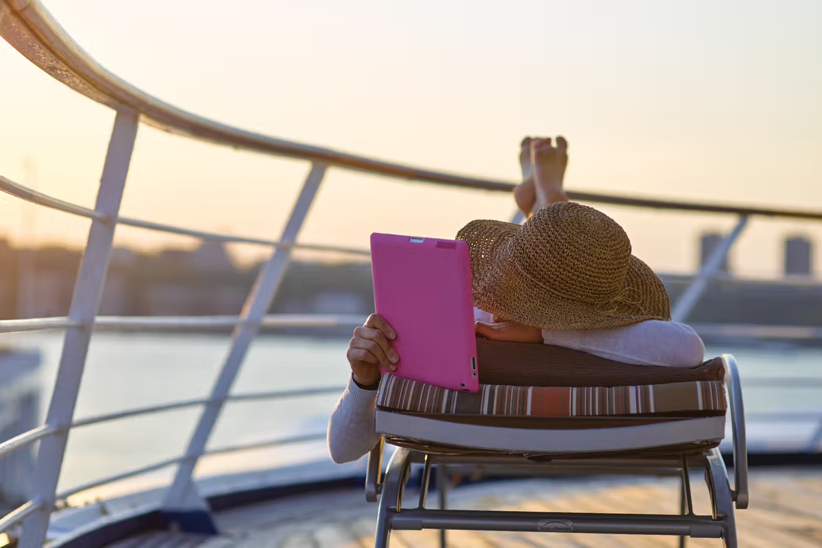 Silver Cloud - Pool Deck